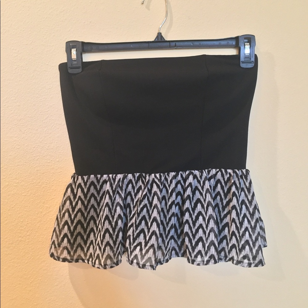 Strapless peplum top